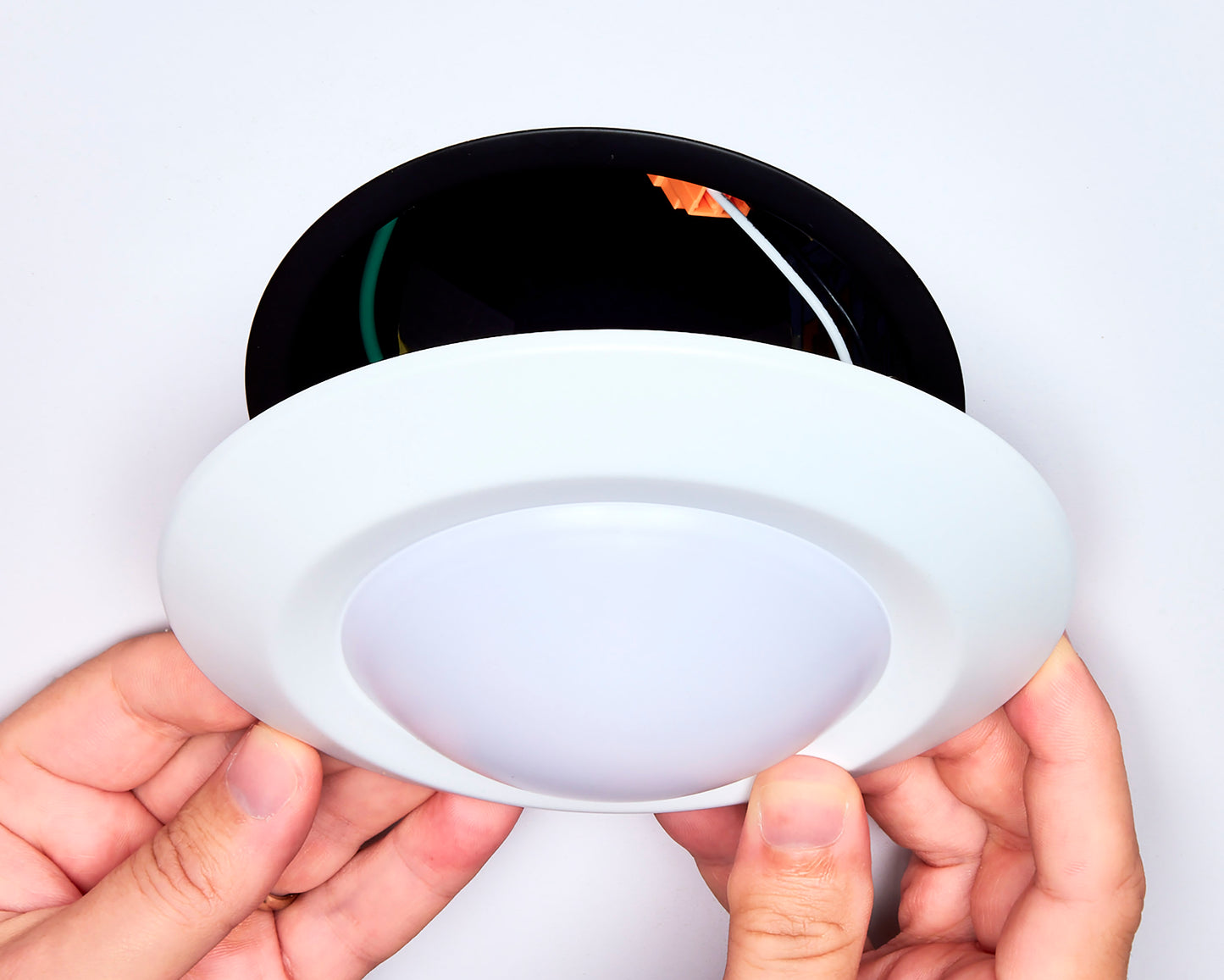 6" LED Flush Mount Fixture; Disk Light; Round; 10W; 3000K; White Finish; 24pk