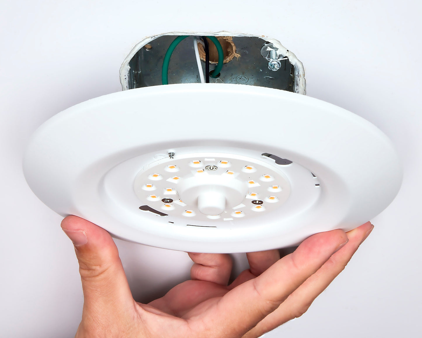 7.5" LED Flush Mount Fixture; Disk Light; Round; 13W; 3000K; White Finish; 12pk