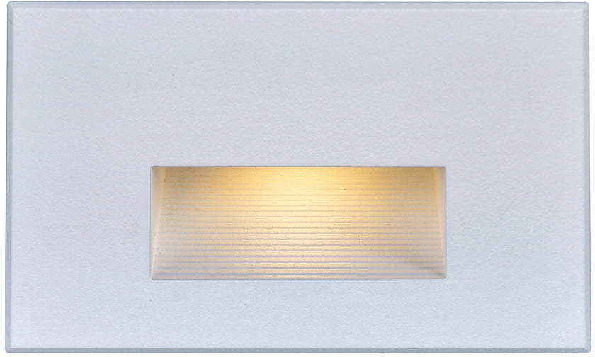 LED Horizontal Step Light - 5W - 3000K - White Finish - 277V