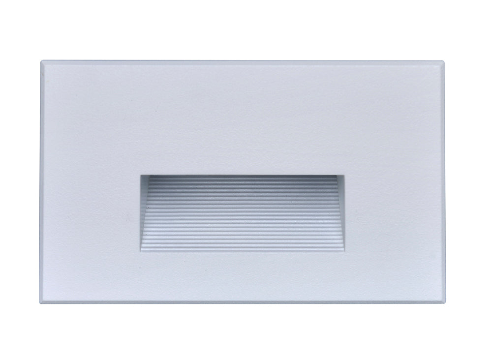 LED Horizontal Step Light - 5W - 3000K - White Finish - 277V