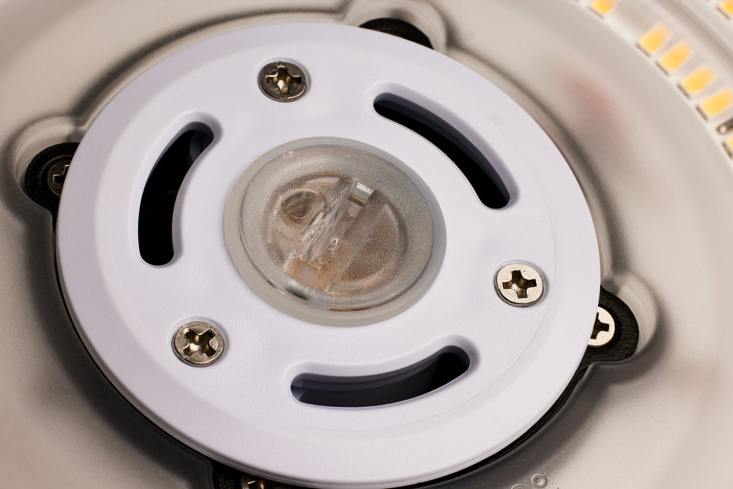 200W UFO LED High Bay; 28000 Lumens; 4000K; 120-277 Volt; 0-10V Dimmable; Black Finish