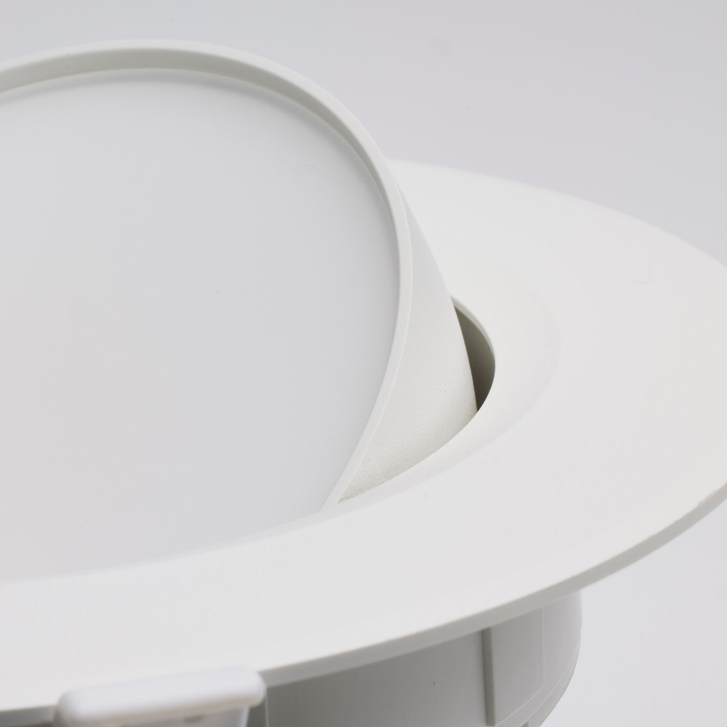 9W LED Direct Wire Downlight; Gimbaled; 6" 2700K; 120 volt; Dimmable