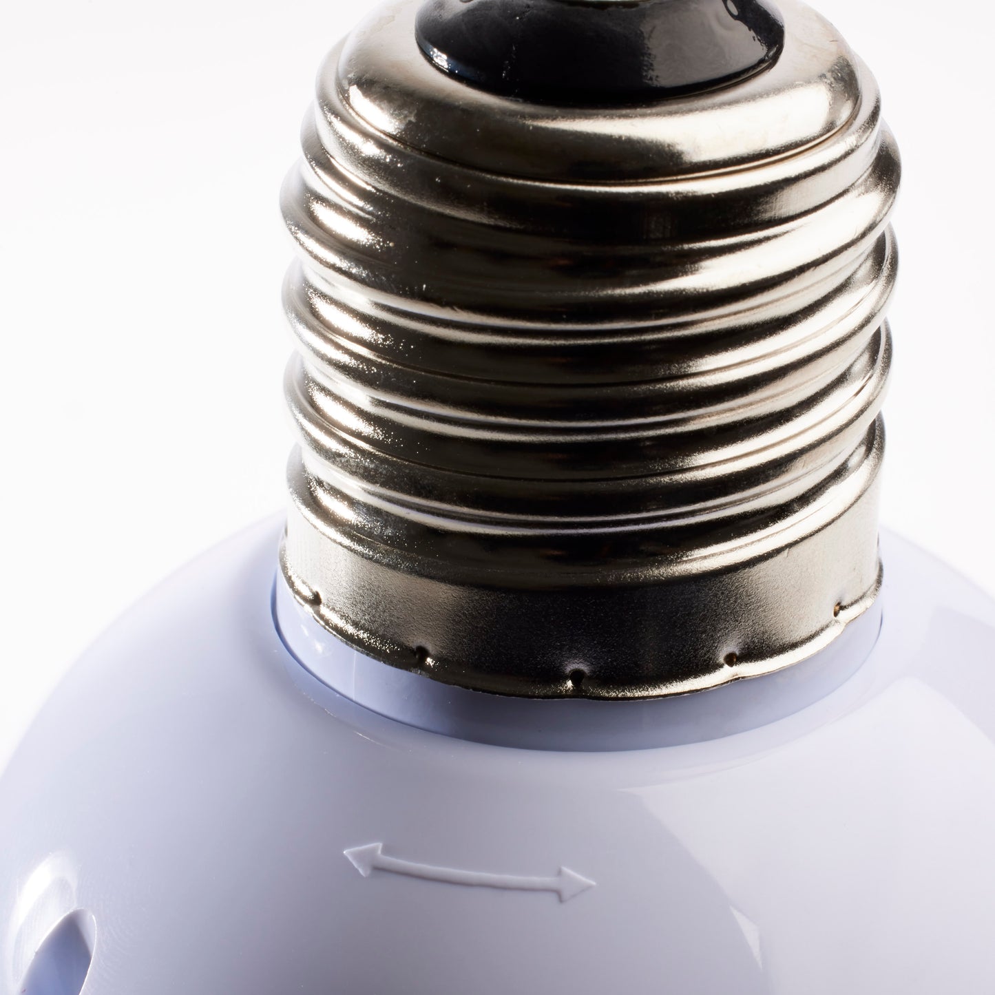30 Watt LED Hi-lumen directional lamp for commercial fixture applications; 3000K; Mogul base; 100-277 Volt; Ballast bypass - Type B